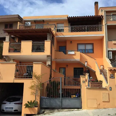 Via Dei Pini Apartamento *
